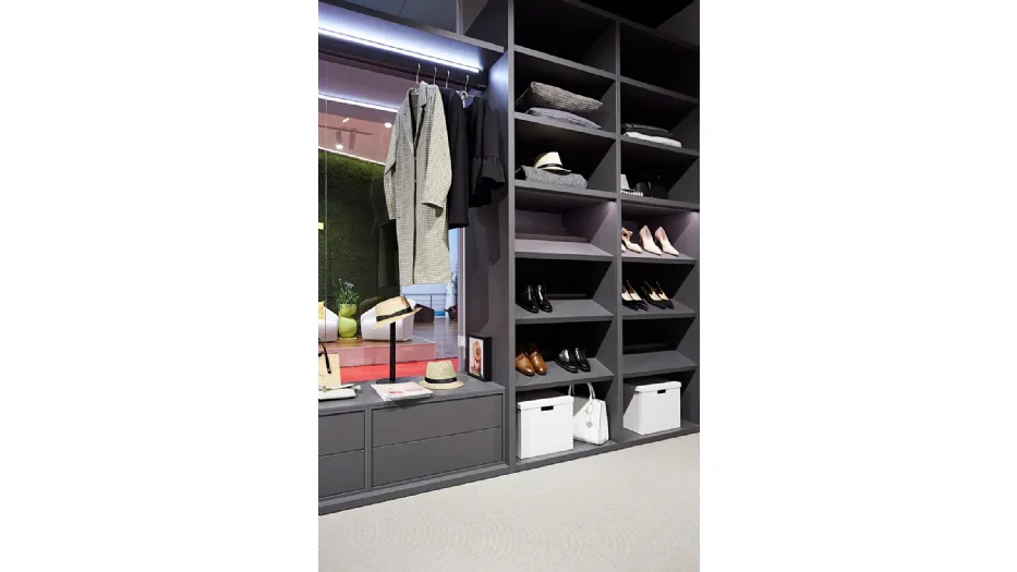 Cabina Armadio in melaminico grigio con struttura autoportante Tube di Erba