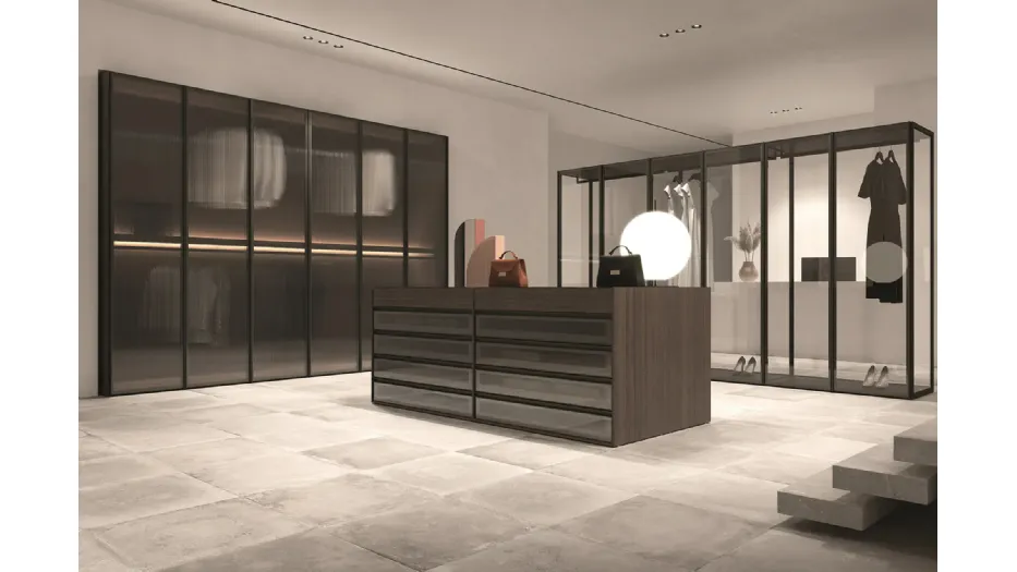 Armadio con ante battenti in vetro Luxe di Erba