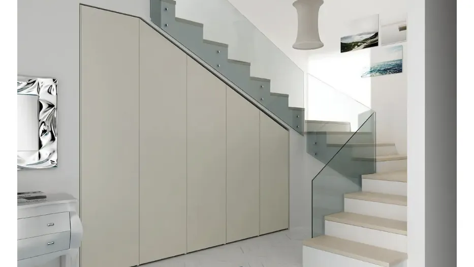 Armadio su misura per sottoscala AM10 di Moretti Compact
