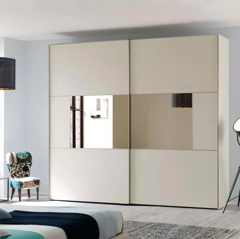 Armadio con specchio centrale NC210 Slider Zone C di Moretti Compact
