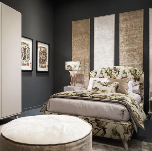 Cameretta Contemporary Glamour 17C in laccato opaco con letto in tessuto floreale imbottito di Halley 