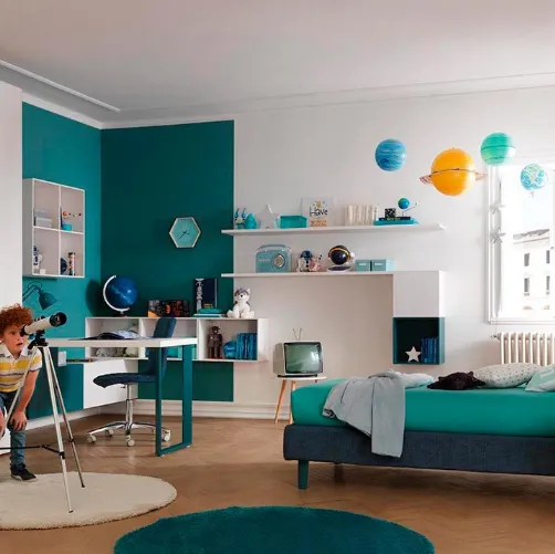 Cameretta per bambini in laccato e melaminico con letto a terra KC312 di Moretti Compact