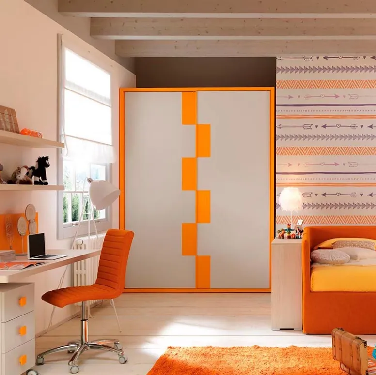 Cameretta arancione con letto singolo KC313 di Moretti Compact