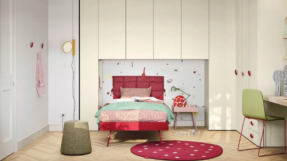 Letto singolo con testiera in tessuto imbottito e trapuntato Nuk di Nidi