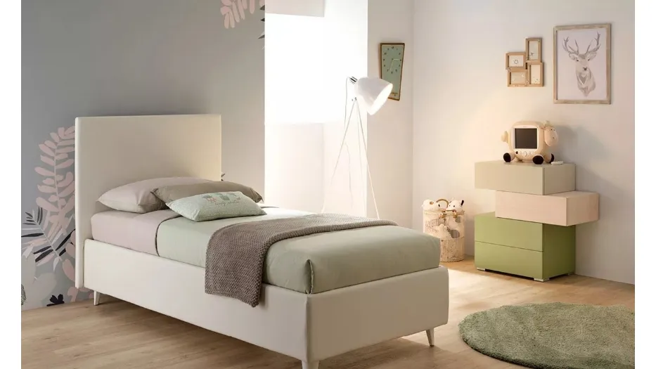 Letto singolo semplice ed elegante in ecopelle con testiera squadrata SC206 di Moretti Compact