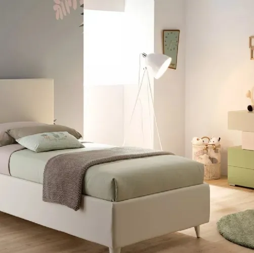 Letto singolo semplice ed elegante in ecopelle con testiera squadrata SC206 di Moretti Compact