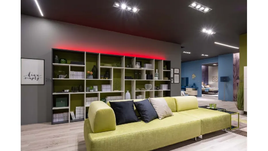 Libreria a muro in laccato opaco e melaminico LV120 di Moretti Compact