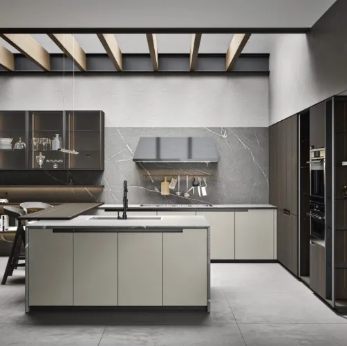 Cucina Moderna angolare in legno di Rovere termocotto e laccato opaco Eclettica 04 di Scandola